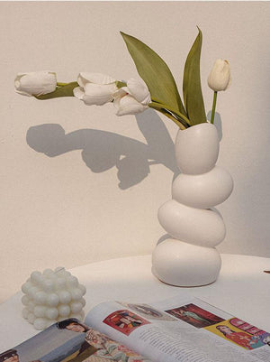 Best Eggie! Vase - Functional Art for Modern Homes - Vanilla Bean